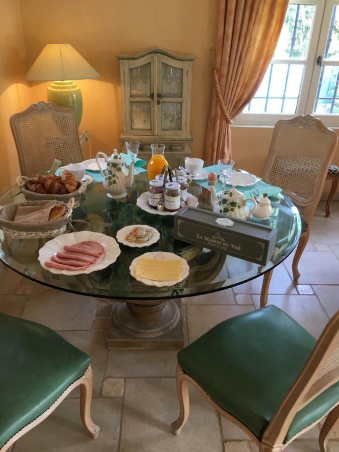 Le Champmazet Bed & Breakfast La Roquette-sur-Siagne Exterior photo